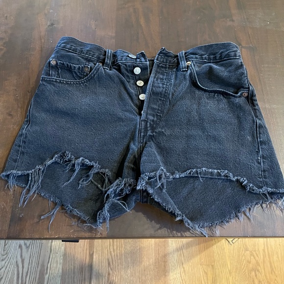 501 Jean Shorts Black W27 - Picture 1 of 2